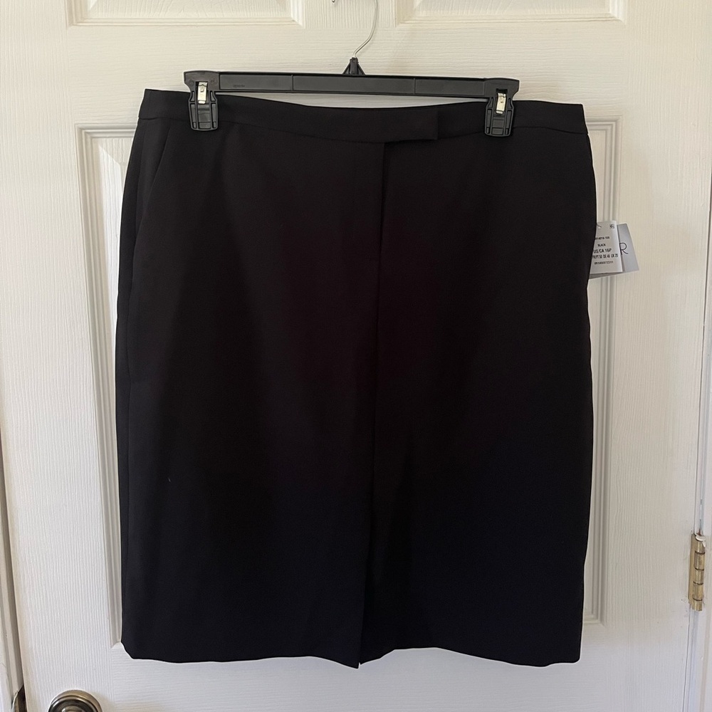 Kasper Classic Black Pencil Skirt